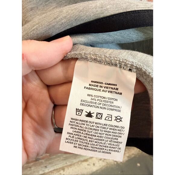 •Tigers• NIKE • Gray Pullover Sweatshirt • Ladies Size L - Picture 8 of 11